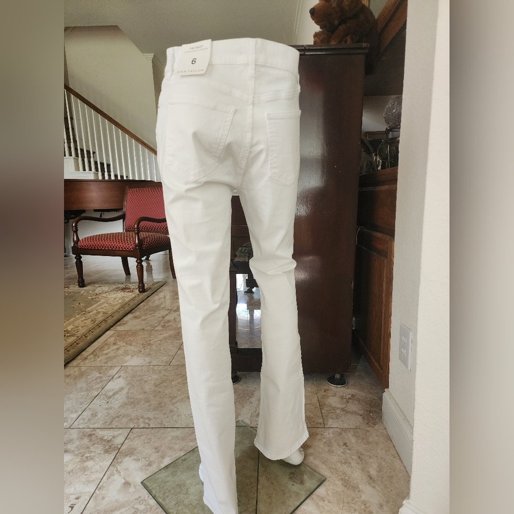 NWT-Ann Taylor White Bootcut Jeans!!๐ฉต๐ - Picture 4 of 10